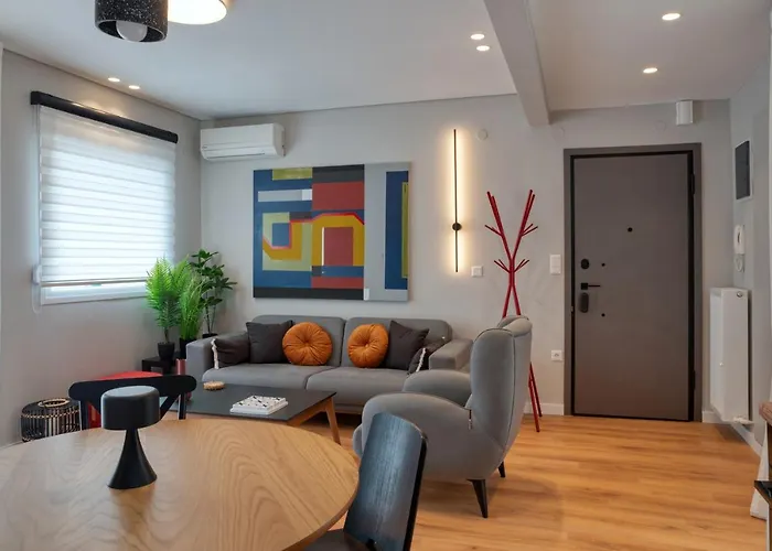 Base * Thessalonique