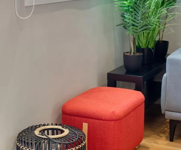 Base * Thessalonique